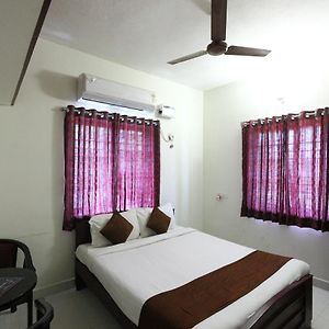 Comfort Triple Room Shower